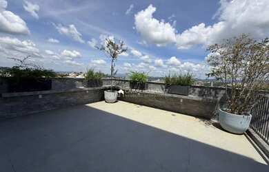 Imagem: O studio possui 1 Dormitório, 1 Banheiro, 1 Vaga na garagem