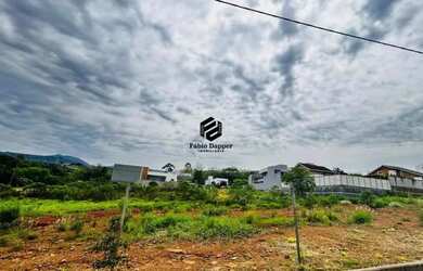 Imagem: O terreno possui 308m² de Área e está localizado em Dois