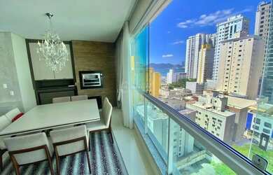 Imagem: O apartamento possui 3 Dormitórios, 4 Banheiros, 2 Vagas na