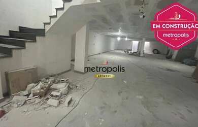 Imagem: O apartamento possui 3 Dormitórios, 1 Banheiro, 2 Vagas na
