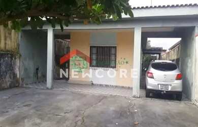 Imagem: A casa possui 2 Dormitórios, 2 Banheiros, 5 Vagas na garagem