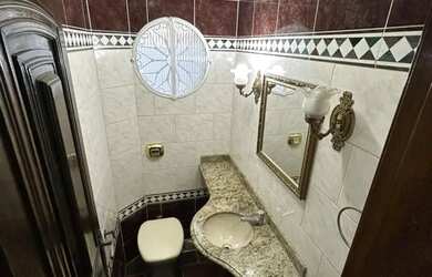 Imagem 10: Exclusiva Casa Triplex com Acabamento em Ipê, Rua Mario Hue, S/N, com entrada também pela