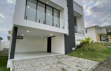 Imagem: A casa em condomínio possui 4 Dormitórios, 5 Banheiros, 4