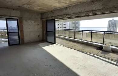 Imagem: O apartamento possui 4 Dormitórios, 5 Banheiros, 3 Vagas na