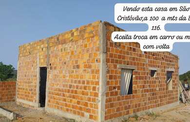 Imagem: A casa possui 2 Dormitórios, 1 Banheiro e 1020m² de Área