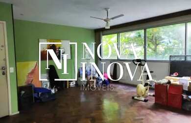 Imagem: O apartamento possui 4 Dormitórios, 5 Banheiros, 2 Vagas na