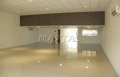 Imagem: O depósito possui 5 Vagas na garagem, 600m² de Área, Imóvel