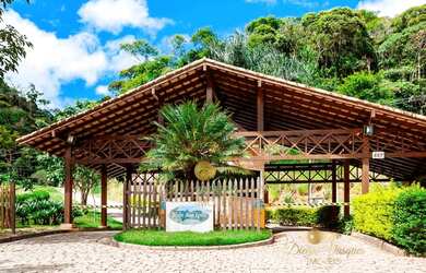 Imagem: O terreno possui 765m² de Área e está localizado em Vargem