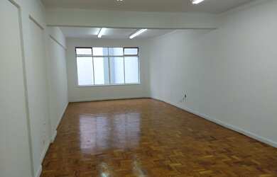 Imagem: O depósito possui 43m² de Área e está localizado em Centro