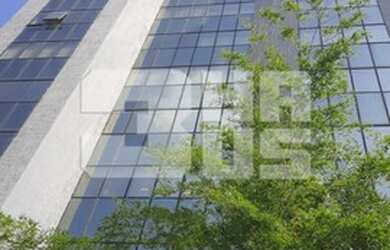 Imagem: O depósito possui 2 Vagas na garagem, 74m² de Área e está