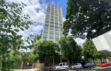 Imagem: O apartamento possui 5 Dormitórios, 4 Banheiros, 1 Vaga na