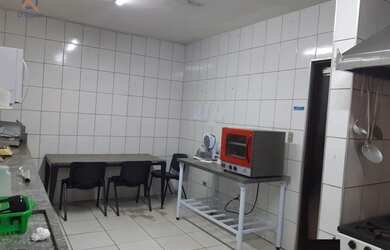 Imagem: O depósito possui 300m² de Área e está localizado em Vila