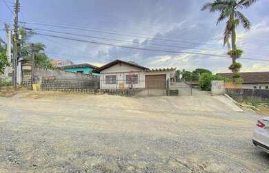 Imagem: O terreno possui 232m² de Área e está localizado em Itaum