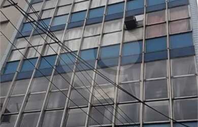 Imagem: O depósito possui 21m² de Área e está localizado em Centro