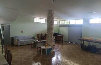 Imagem 5: Residencial - Vl Inah. Varanda, Área de serviço, 408m² de Áreae4 Vagas...