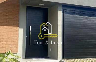 Imagem: A casa em condomínio possui 4 Dormitórios, 3 Banheiros, 4