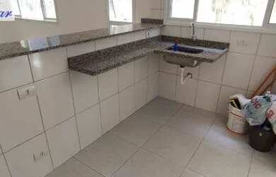 Imagem: A casa possui 2 Dormitórios, 2 Banheiros, 74m² de Área e