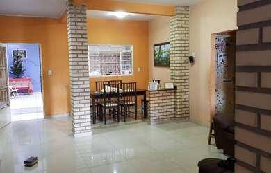 Imagem: A casa em condomínio possui 2 Dormitórios, 2 Banheiros, 2