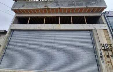 Imagem: O depósito possui 3 Vagas na garagem, 115m² de Área e está