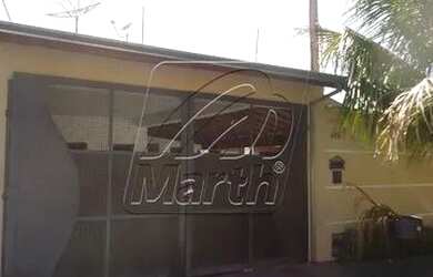 Imagem: A casa possui 1 Dormitório, 2 Banheiros, 4 Vagas na garagem