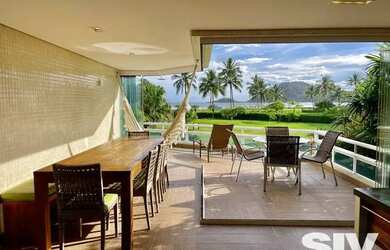 Imagem: O apartamento possui 4 Dormitórios, 2 Banheiros, 2 Vagas na