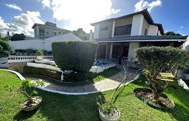 Imagem: A casa em condomínio possui 4 Dormitórios, 5 Banheiros, 3