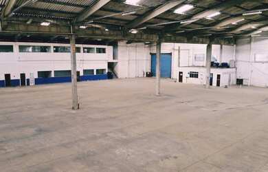 Imagem 8: Galpão para locação. 2600m² de Áreae5 Vagas na garagem