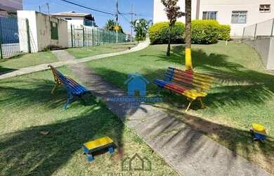 Imagem: O apartamento possui 2 Dormitórios, 1 Banheiro, 1 Vaga na garagem