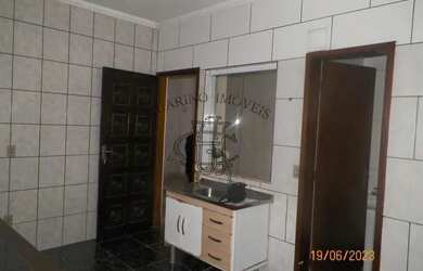 Imagem: A casa possui 1 Dormitório, 1 Banheiro, 30m² de Área e está