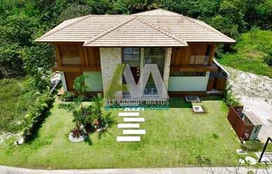 Imagem: A casa em condomínio possui 5 Dormitórios, 5 Banheiros, 4