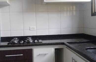 Imagem: A casa possui 3 Dormitórios, 1 Banheiro, 4 Vagas na garagem