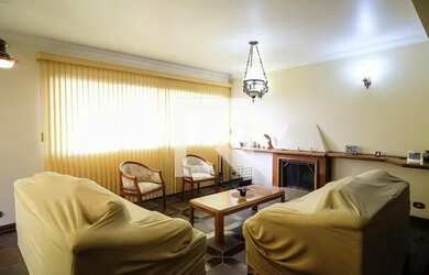 Imagem: O apartamento possui 4 Dormitórios, 2 Banheiros, 3 Vagas na