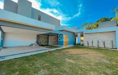 Imagem: A casa em condomínio possui 3 Dormitórios, 3 Banheiros, 4