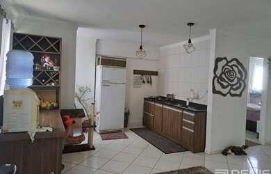 Imagem: O apartamento e possui 2 Dormitórios, Suítes, 1 Banheiro