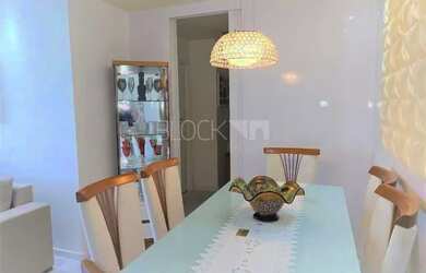 Imagem: A casa em condomínio à venda possui 4 Dormitórios, 5 Banheiros