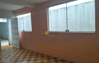 Imagem: A casa para alugar possui 2 Dormitórios, 2 Banheiros, 1 Vaga