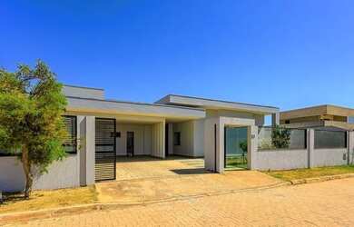 Imagem: A casa em condomínio possui 3 Dormitórios, 5 Banheiros, 4