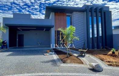 Imagem: A casa em condomínio possui 3 Dormitórios, 5 Banheiros, 4