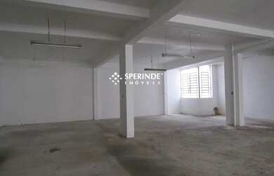 Imagem: O depósito possui 250m² de Área e está localizado em Cruzeiro