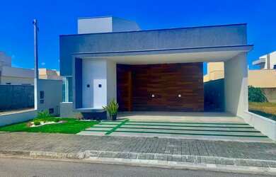 Imagem: A casa em condomínio possui 3 Dormitórios, 2 Banheiros, 2