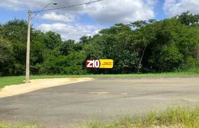 Imagem: O terreno possui 1.253m² de Área e está localizado em Parque