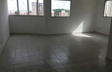 Imagem: O depósito possui 1 Vaga na garagem e 53m² de Área e está