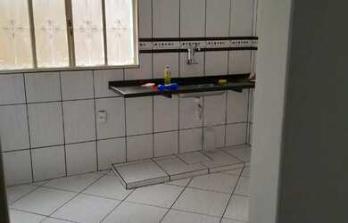 Imagem 6: Aluga-se casa no bairro sagrada família em montes Claros mg