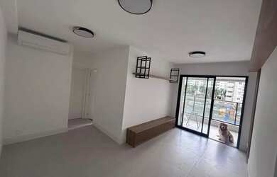 Imagem: O apartamento possui 2 Dormitórios, 3 Banheiros, 2 Vagas na