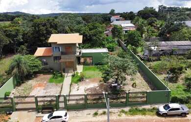 Imagem: A casa em condomínio possui 2 Dormitórios, 3 Banheiros, 1