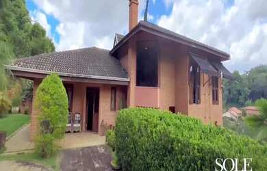 Imagem: A casa em condomínio possui 5 Dormitórios, 5 Banheiros, 5