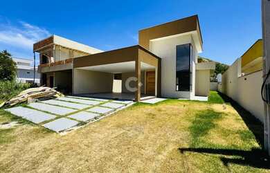 Imagem: A casa em condomínio possui 3 Dormitórios, 2 Banheiros, 4