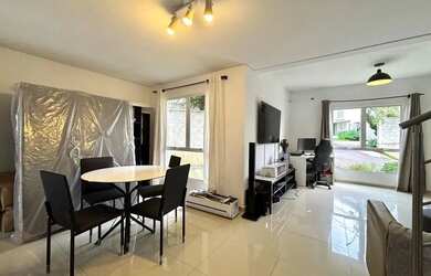 Imagem 4: ABRANCHES SOBRADO. Área de serviço, 150m² de Área, 2 Vagas na garageme3...