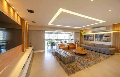 Imagem 11: Imóvel para aluguel e venda com 233 metros quadrados com 4 quartos