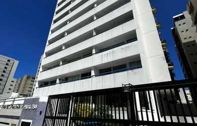 Imagem: O apartamento possui 1 Dormitório, 1 Banheiro, 1 Vaga na garagem